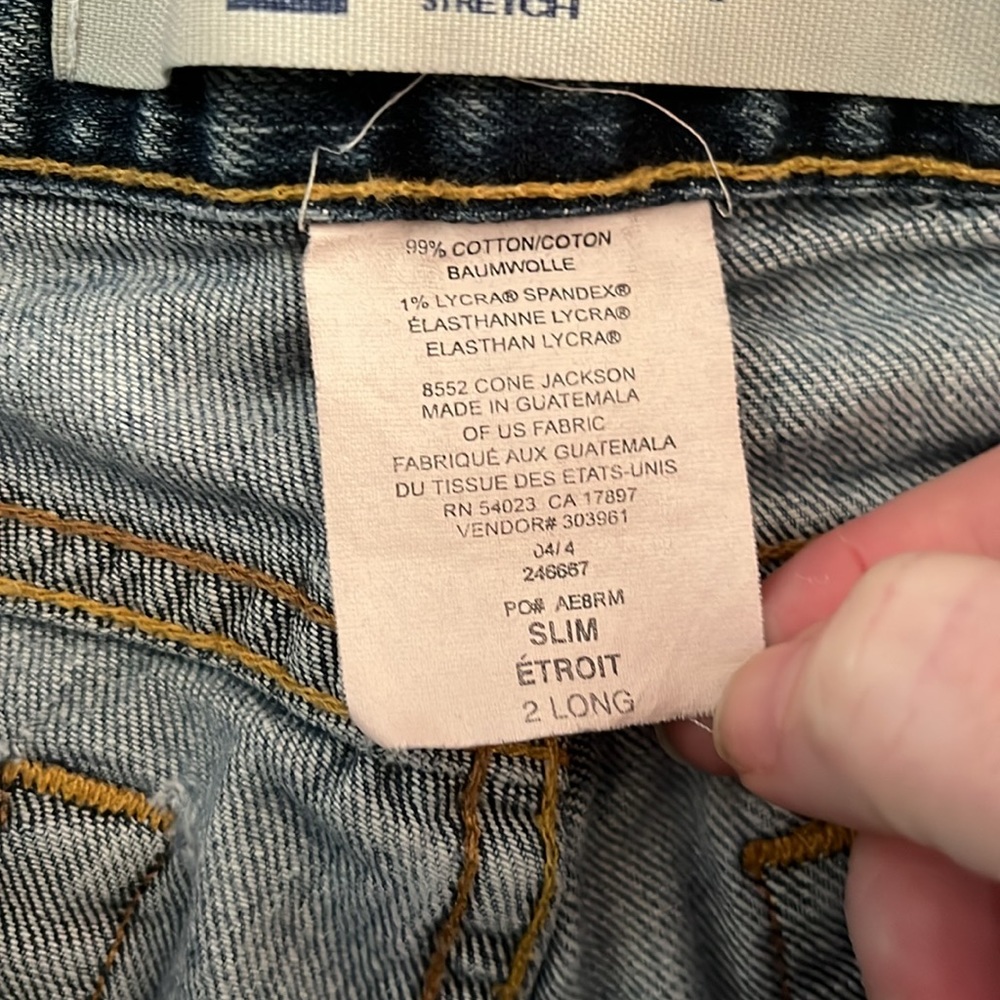 GAP Slim Fit stretch jean shorts - Picture 7 of 8